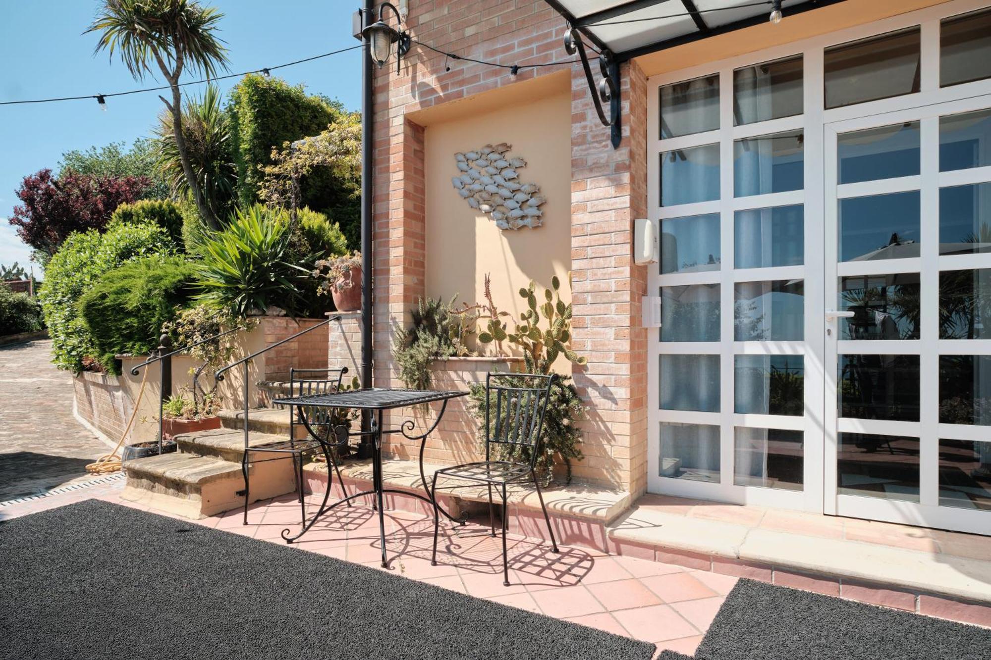 B&B La Casa Di Era Porto San Giorgio Luaran gambar